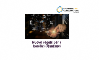 Home banking, mano con il telefono con le varie possibilità di azioni da svolgere