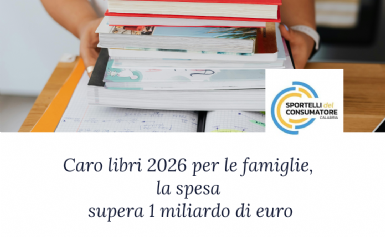 persona che tiene libri di scuola